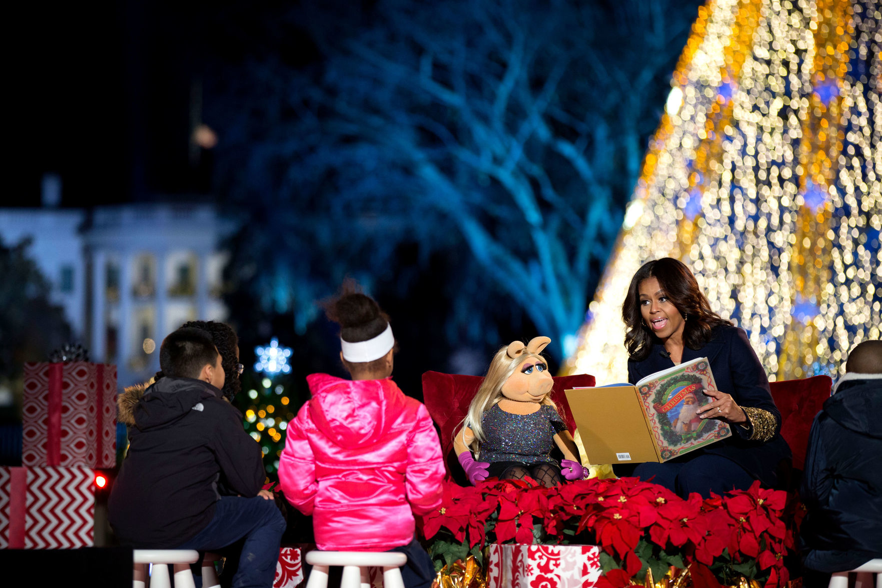 Story time with Miss Piggy